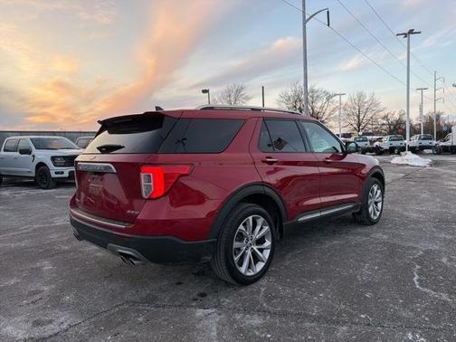 2023 Ford Explorer Platinum