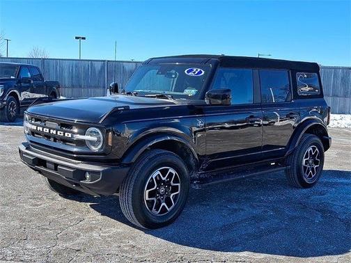2023 Ford Bronco Outer Banks