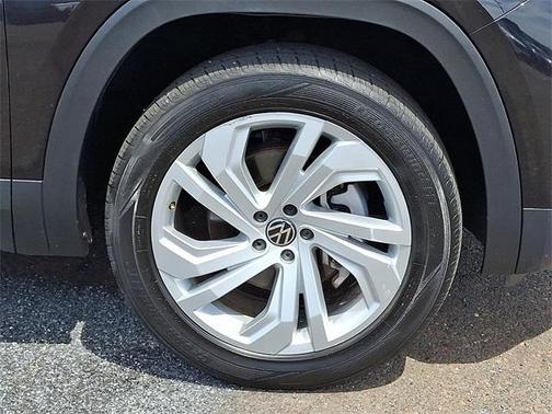 2022 Volkswagen Atlas 3.6L SE w/Technology
