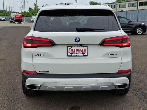 Alpine White 2023 BMW X5 xDrive40i