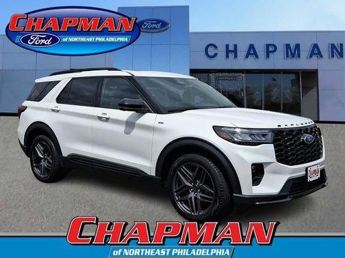 White Metallic 2025 Ford Explorer ST-Line