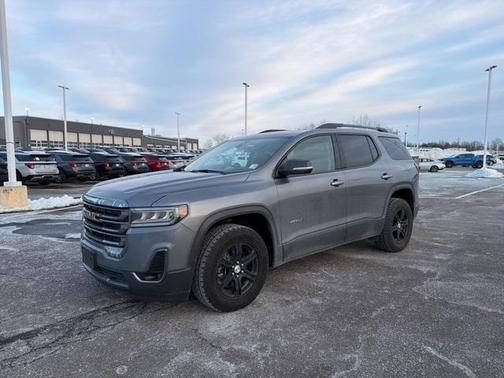 2022 GMC Acadia AT4