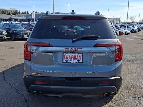 2022 GMC Acadia AT4