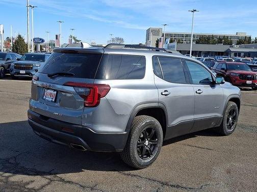2022 GMC Acadia AT4