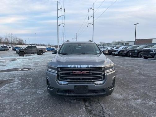 2022 GMC Acadia AT4
