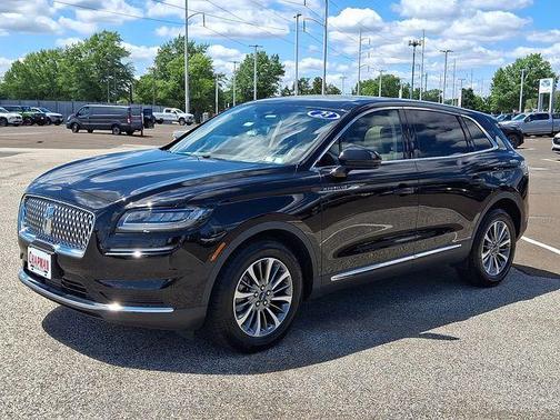 Black Metallic 2023 Lincoln Nautilus Reserve
