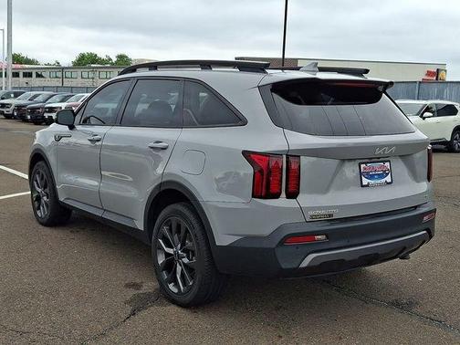 Wolf Gray 2023 Kia Sorento X-Line EX