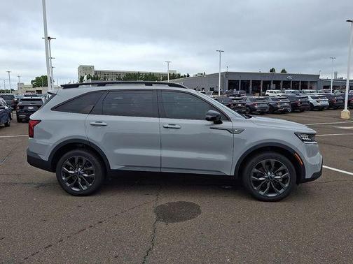 Wolf Gray 2023 Kia Sorento X-Line EX