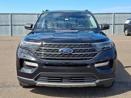 Black Metallic 2023 Ford Explorer XLT