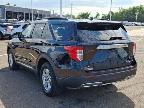 Black Metallic 2023 Ford Explorer XLT