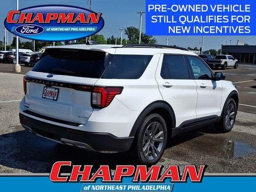 White Metallic 2026 Ford Explorer Active