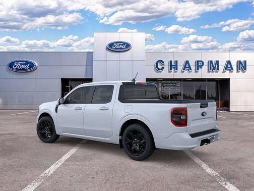 Space White Metallic 2026 Ford Maverick Lobo High