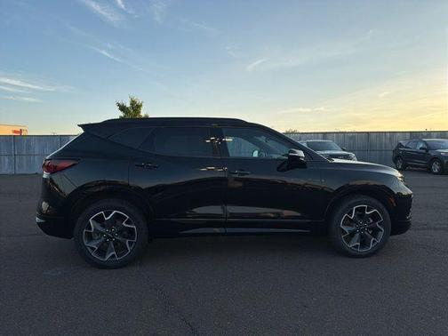 Black 2022 Chevrolet Blazer RS