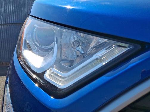 Lightning Blue Metallic 2022 Ford EcoSport SE