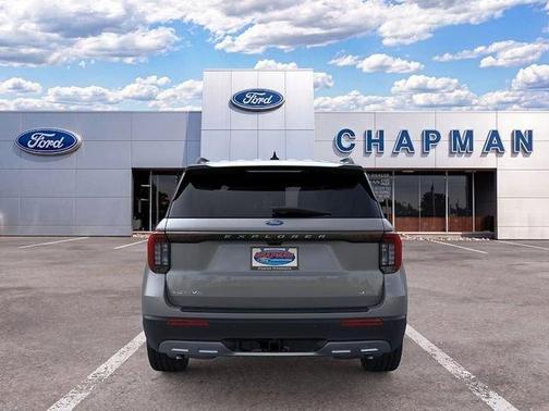 Carbonized Gray Metallic 2026 Ford Explorer Active