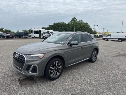 2023 Audi Q5 45 S line quattro Premium