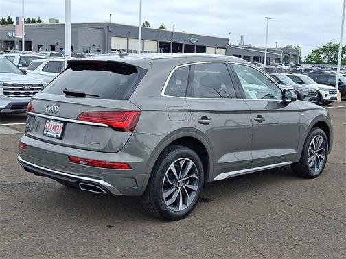 2023 Audi Q5 45 S line quattro Premium