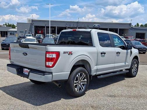 Avalanche 2023 Ford F-150 XL