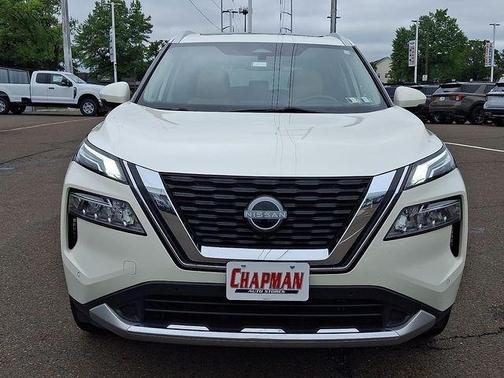White 2023 Nissan Rogue Platinum