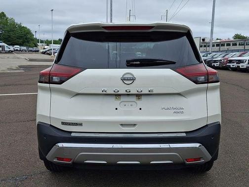 White 2023 Nissan Rogue Platinum