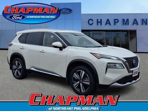 White 2023 Nissan Rogue Platinum