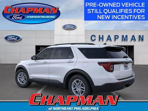Space White Metallic 2026 Ford Explorer Active