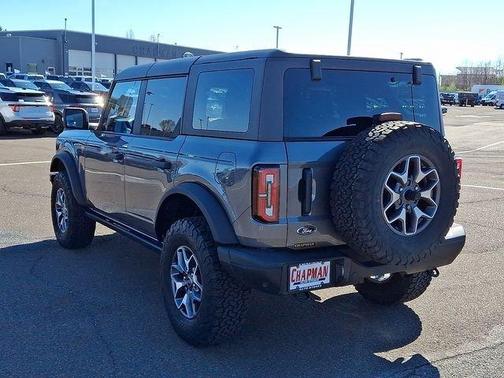 Gray Metallic 2024 Ford Bronco Badlands