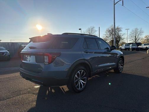 Vapor Blue 2025 Ford Explorer ST-Line