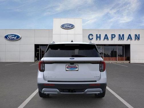 Space White Metallic 2026 Ford Explorer Platinum