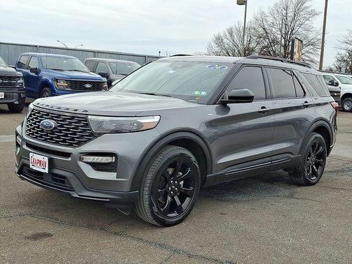 2024 Ford Explorer ST-Line