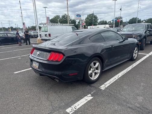 2015 Ford Mustang V6