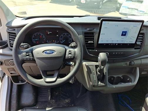 2025 Ford Transit-250 LOW ROOF