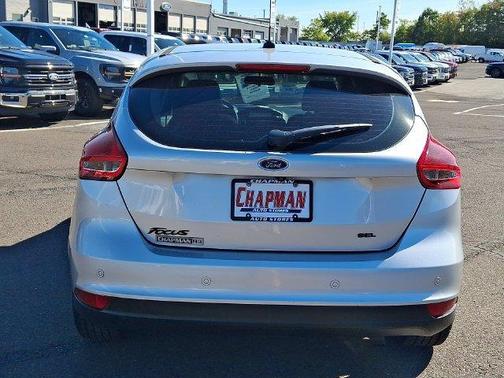 Ingot Silver Metallic 2018 Ford Focus SEL