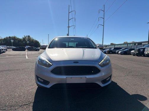 Ingot Silver Metallic 2018 Ford Focus SEL