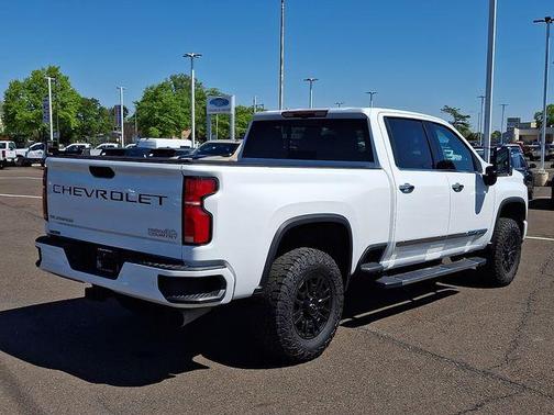 Summit White 2024 Chevrolet Silverado 3500 High Country