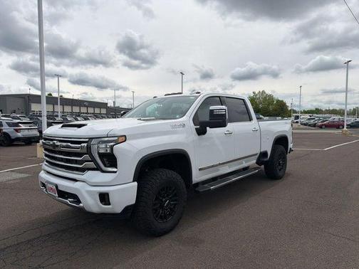 Summit White 2024 Chevrolet Silverado 3500 High Country