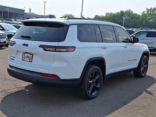 2021 Jeep Grand Cherokee L Laredo