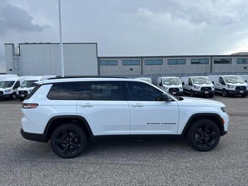 2021 Jeep Grand Cherokee L Laredo
