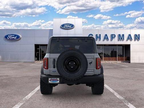 Avalanche Gray 2026 Ford Bronco Badlands