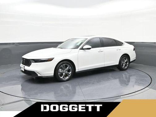 Platinum White Pearl 2026 Honda Accord Hybrid EX-L