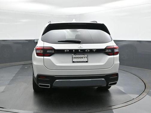 Platinum White Pearl 2026 Honda Pilot EX-L