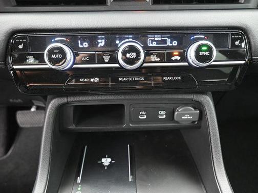 Platinum White Pearl 2026 Honda Pilot EX-L