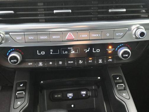 Sangria 2022 Kia Telluride EX