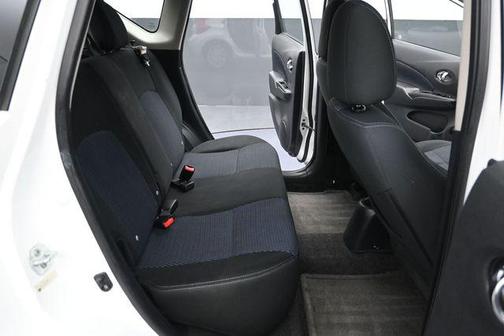 White 2015 Nissan Versa Note SV