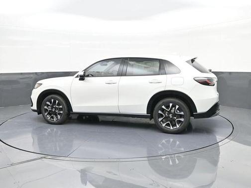 Platinum White Pearl 2026 Honda HR-V EX-L