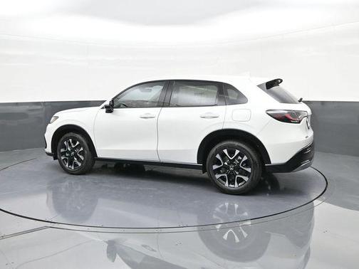 Platinum White Pearl 2027 Honda HR-V EX-L