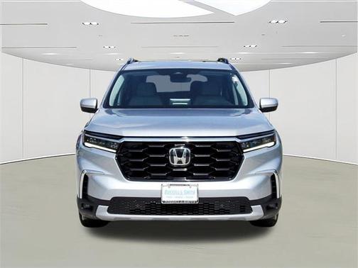2023 Honda Pilot Touring 8-Passenger