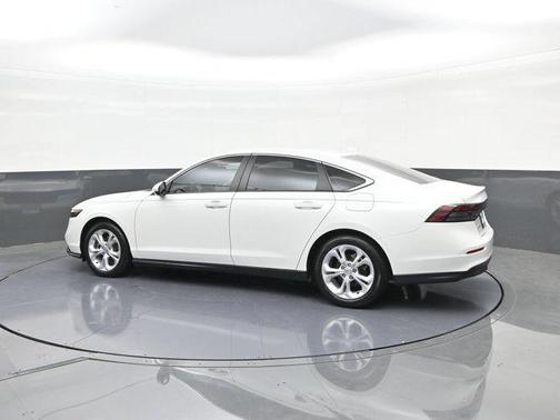 Platinum White Pearl 2025 Honda Accord LX 1.5T