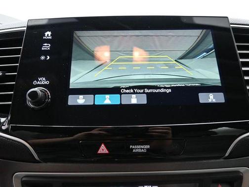 Lunar Silver Metallic 2021 Honda Pilot 2WD EX-L