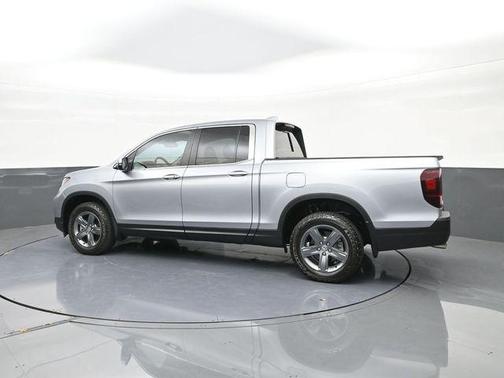 Lunar Silver Metallic 2023 Honda Ridgeline RTL